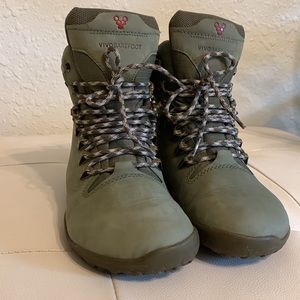 Vivobarefoot Green Leather Boots